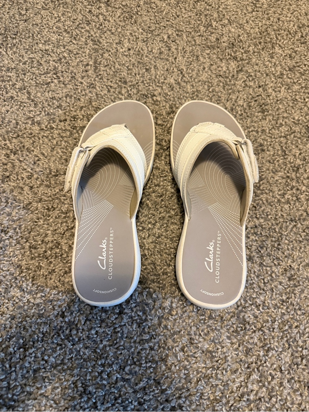 Clarks Women's White Slide Sandals - Picture 4 of 16